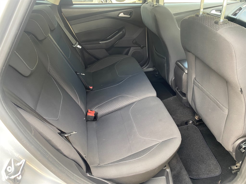 Used Ford Focus 2015 for sale - 78067276: Photo 5