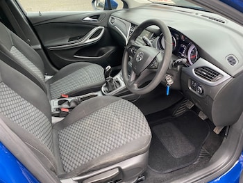 Used Vauxhall Astra 2018 for sale - 78442557: Photo