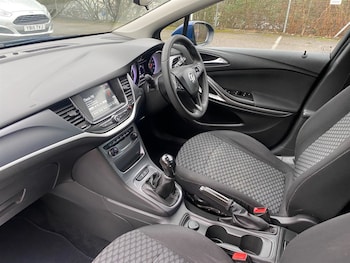 Used Vauxhall Astra 2018 for sale - 78442557: Photo