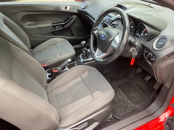 Used Ford Fiesta 2015 for sale - 78499702: Photo