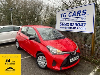 Used Toyota Yaris 2015 for sale - 77170779: Photo