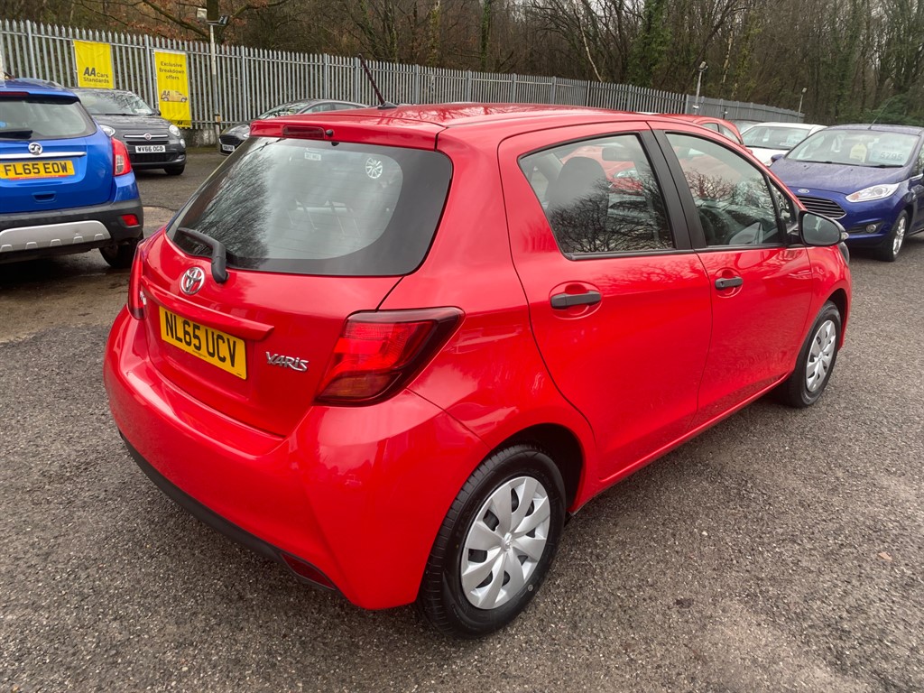 Used Toyota Yaris 2015 for sale - 77170779: Photo 9
