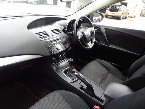 Used Mazda Mazda3 2013 for sale - 75572045: Photo 4