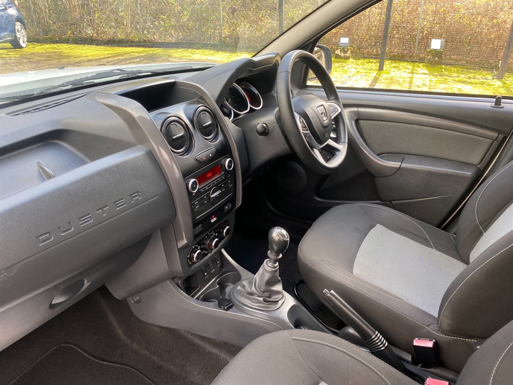 Used Dacia Duster 2017 for sale - 77570324: Photo 4