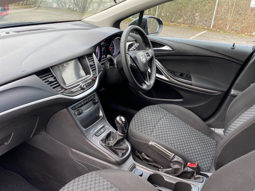 Used Vauxhall Astra 2018 for sale - 77653373: Photo 4