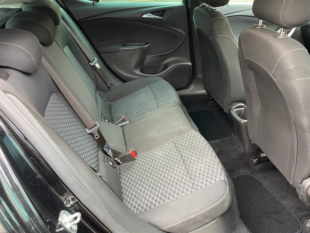 Used Vauxhall Astra 2018 for sale - 77653373: Photo 5
