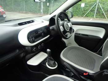 Used Renault Twingo 2017 for sale - 74626995: Photo