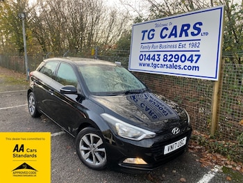 Used Hyundai i20 2017 for sale - 76580378: Photo