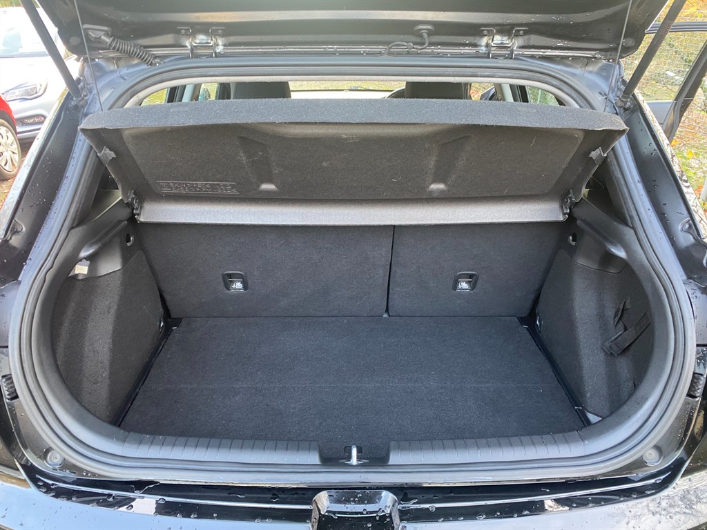 Used Hyundai i20 2017 for sale - 76580378: Photo 6