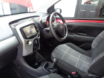 Used Peugeot 108 2017 for sale - 75570357: Photo