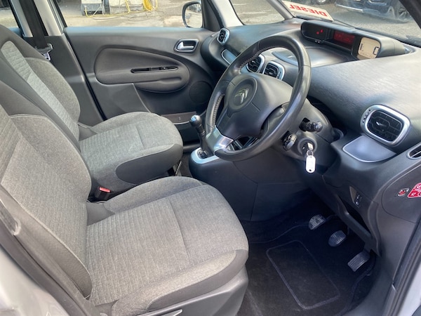 Used Citroen C3 Picasso 2016 for sale - 75665159: Photo 3