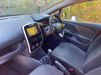 Used Renault Clio 2016 for sale - 79491640: Photo