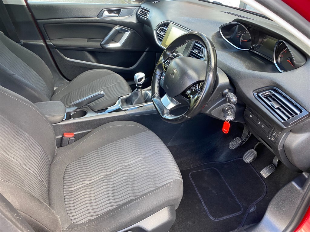 Used Peugeot 308 2016 for sale - 76067256: Photo 3