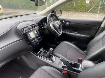 Used Nissan Pulsar 2017 for sale - 78412061: Photo