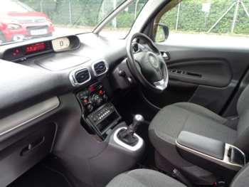 Used Citroen C3 Picasso 2016 for sale - 74818909: Photo