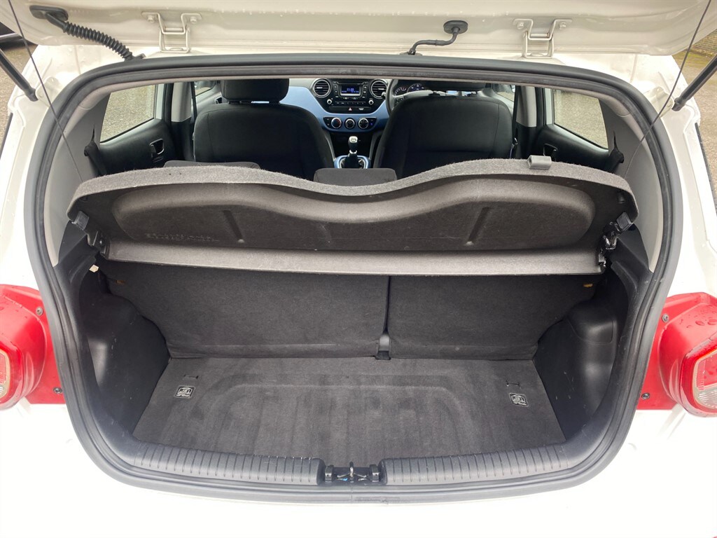 Used Hyundai i10 2014 for sale - 77406563: Photo 6