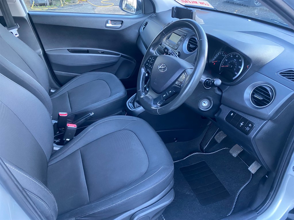 Used Hyundai i10 2018 for sale - 76818066: Photo 3