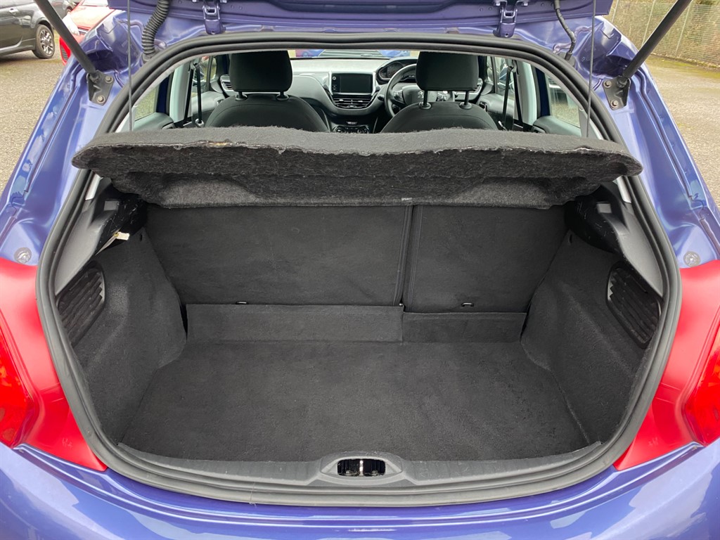 Used Peugeot 208 2014 for sale - 77406559: Photo 6