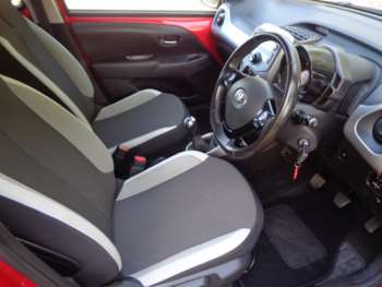 Used Toyota AYGO 2017 for sale - 74500071: Photo