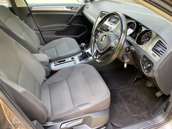 Used Volkswagen Golf 2015 for sale - 78581758: Photo