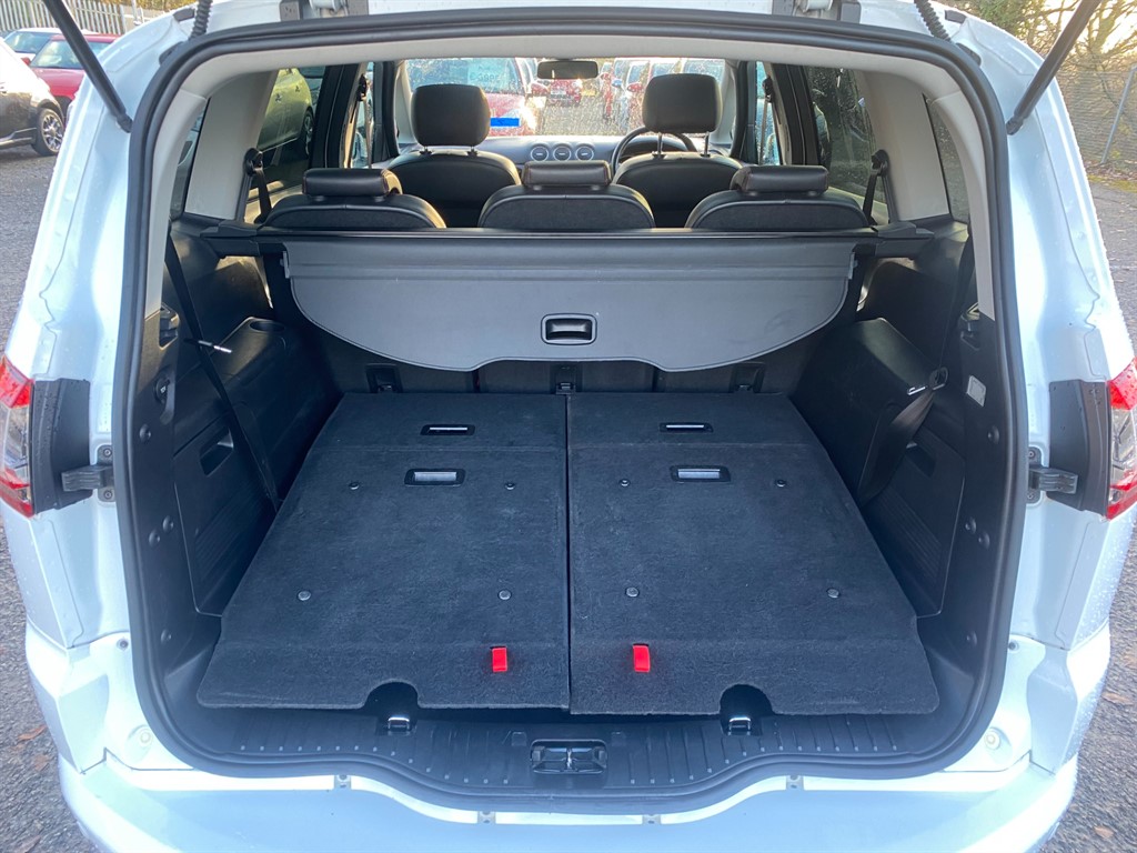 Used Ford S-Max 2011 for sale - 76738555: Photo 8