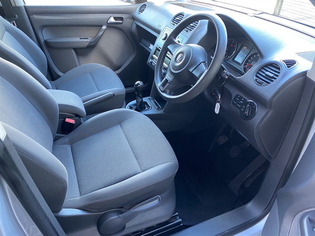 Used Volkswagen Caddy Maxi Life 2015 for sale - 78117058: Photo 3