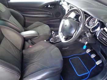 Used DS Automobiles DS 3 Cabrio 2016 for sale - 75570013: Photo