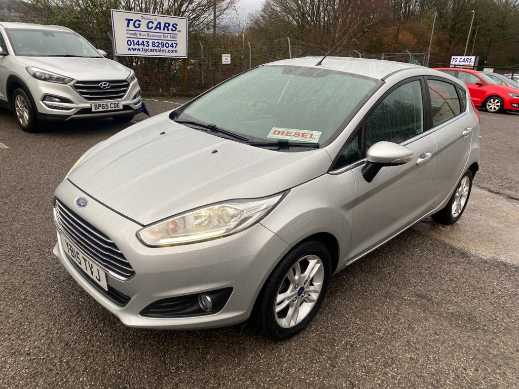 Used Ford Fiesta 2015 for sale - 77293709: Photo 2