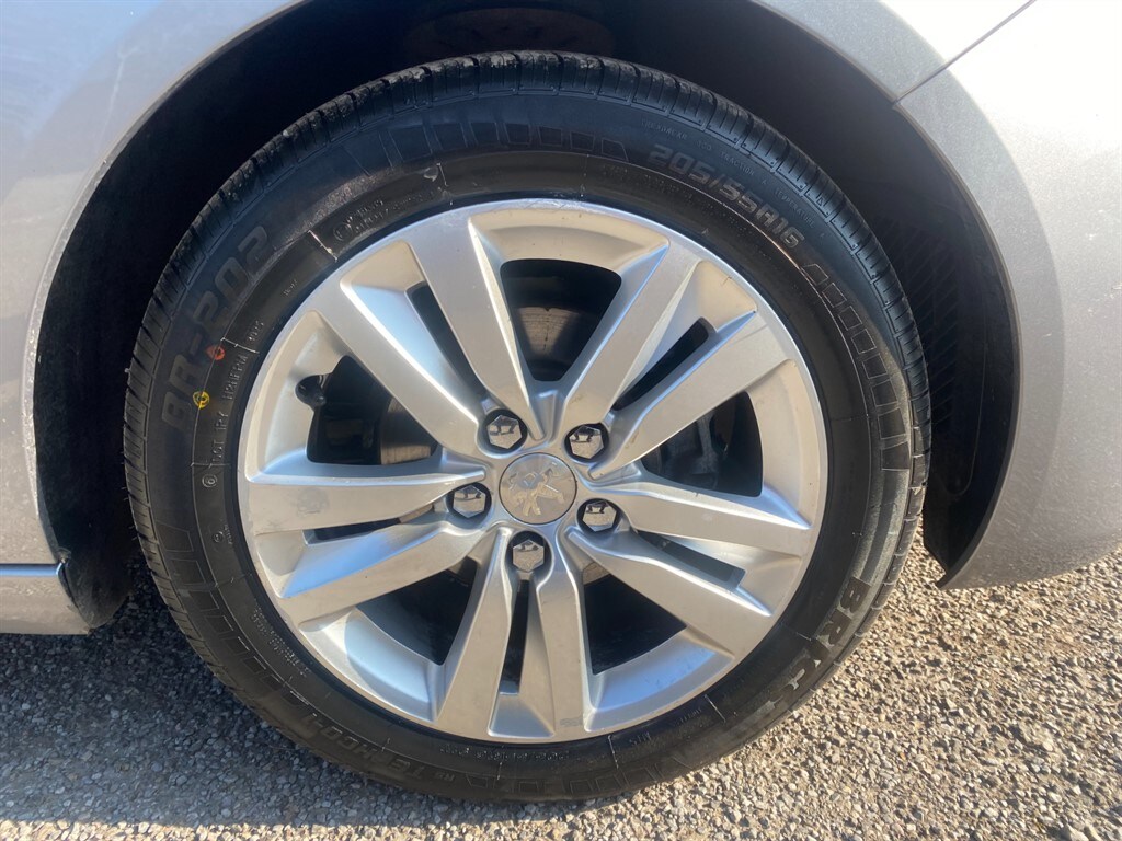 Used Peugeot 308 2016 for sale - 77746362: Photo 10