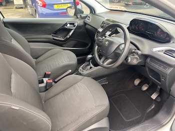 Used Peugeot 208 2013 for sale - 75571157: Photo