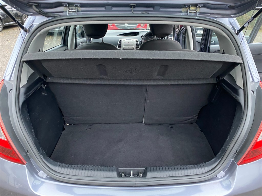 Used Hyundai i20 2011 for sale - 76861981: Photo 6