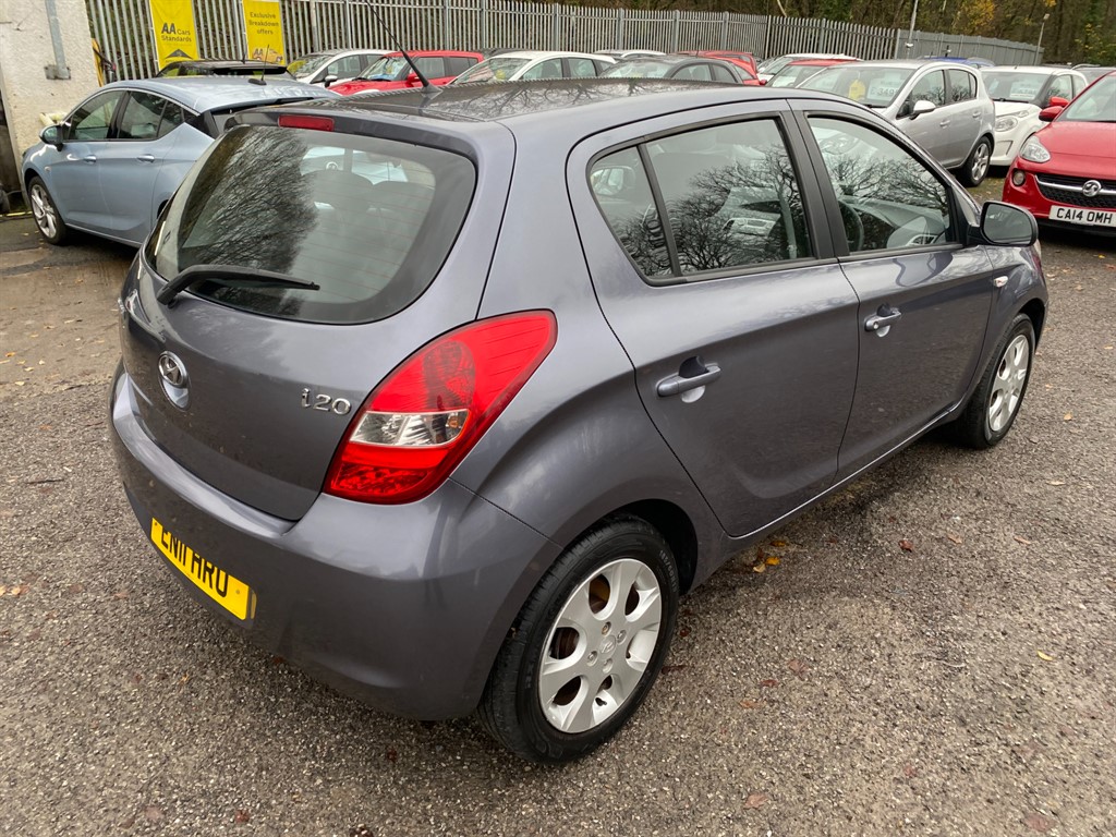 Used Hyundai i20 2011 for sale - 76861981: Photo 9