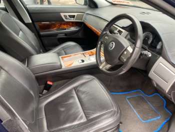 Used Jaguar XF 2010 for sale - 75425127: Photo