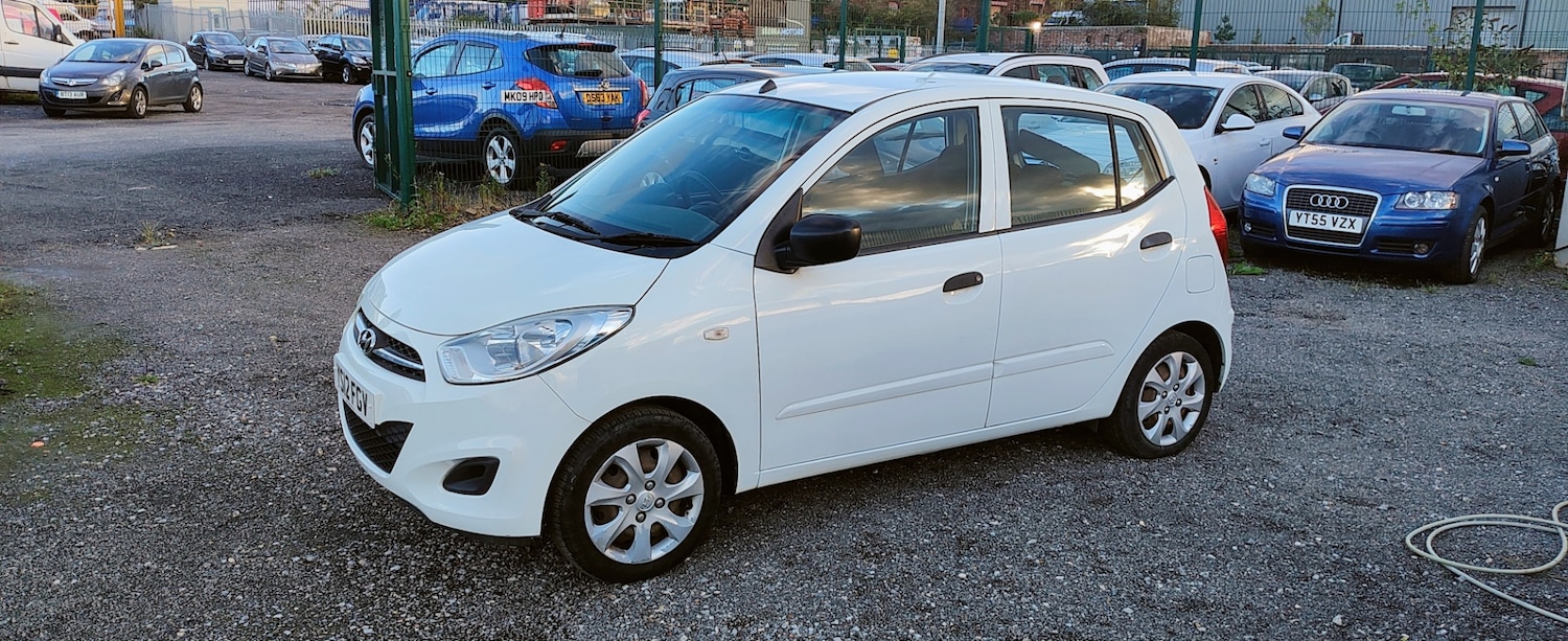 Used Hyundai i10 2012 for sale - 76718859: Photo 1