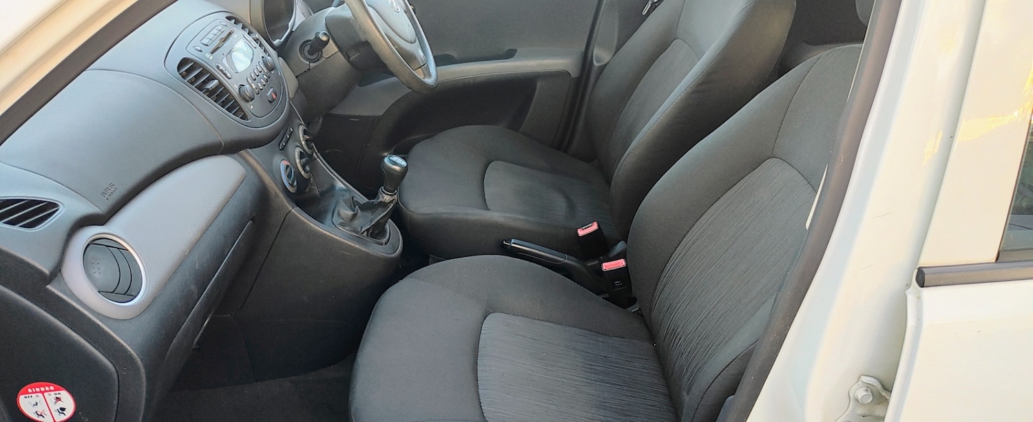 Used Hyundai i10 2012 for sale - 76718859: Photo 12