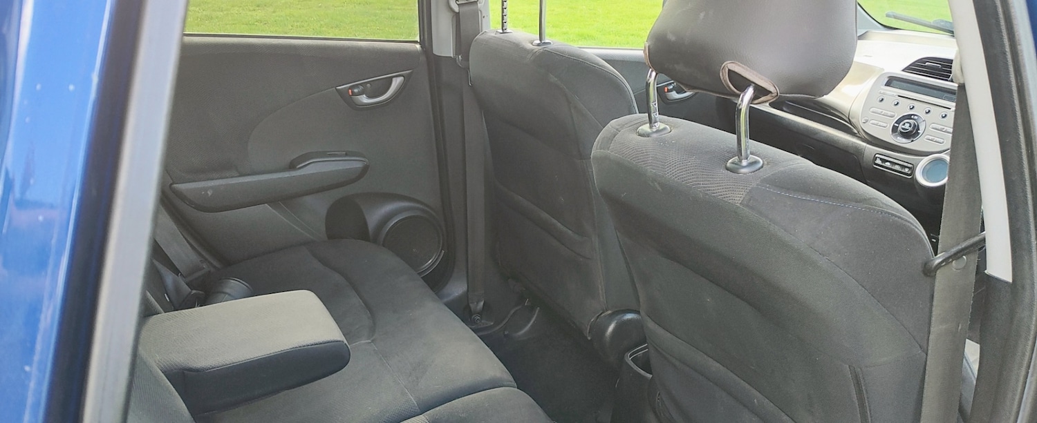 Used Honda Jazz 2010 for sale - 76718846: Photo 16