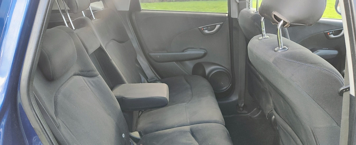 Used Honda Jazz 2010 for sale - 76718846: Photo 17