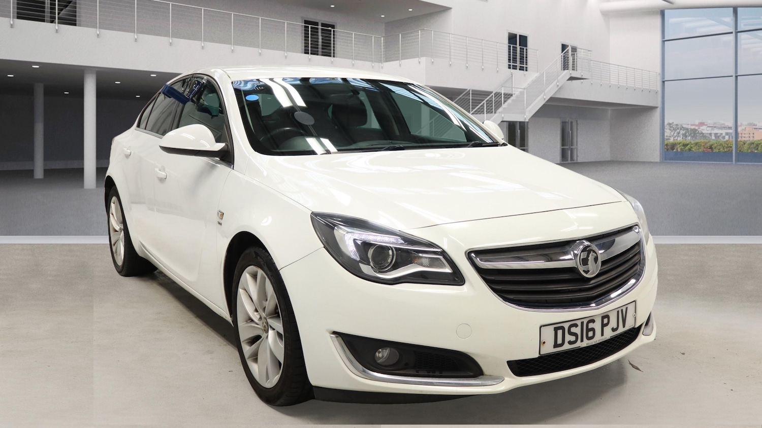 Used Vauxhall Insignia 2016 for sale - 76979420: Photo 1