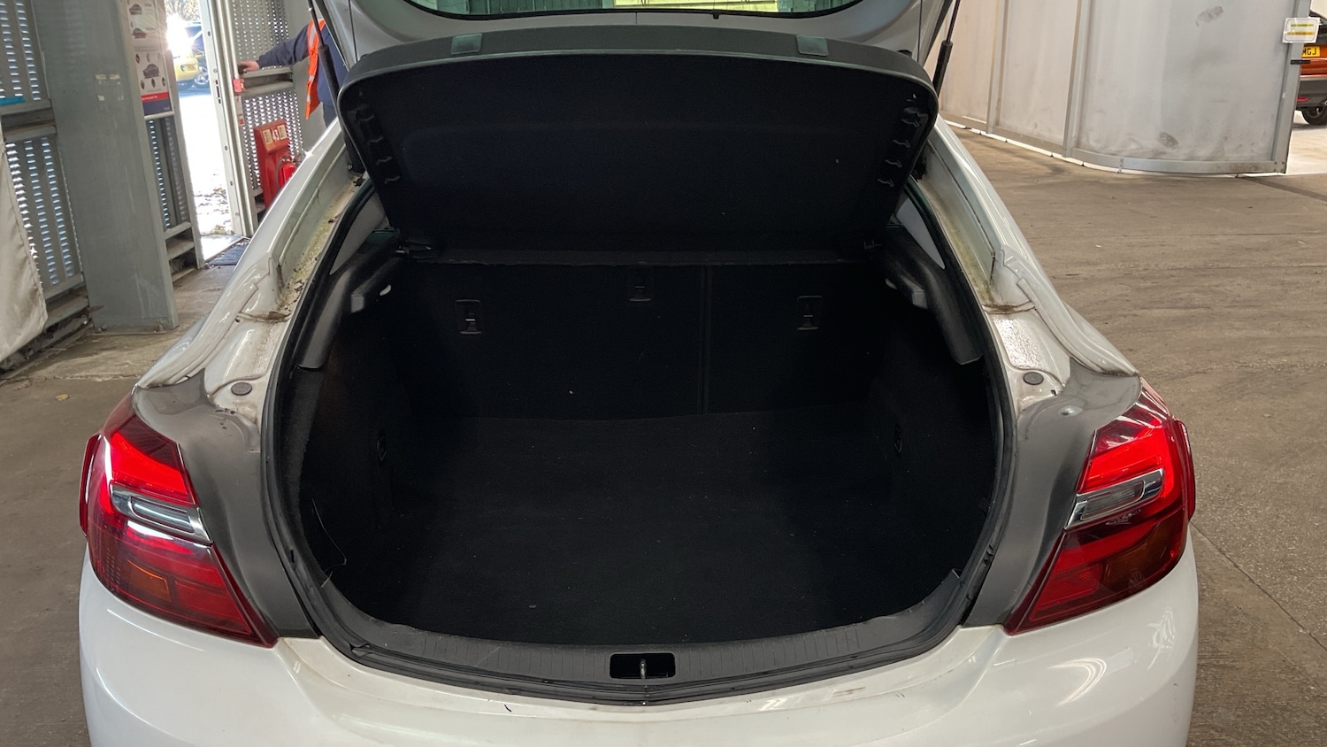 Used Vauxhall Insignia 2016 for sale - 76979420: Photo 14