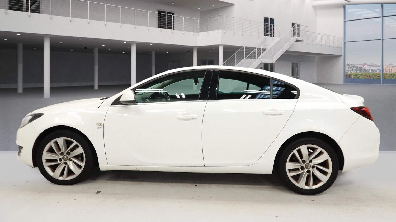 Used Vauxhall Insignia 2016 for sale - 76979420: Photo 5