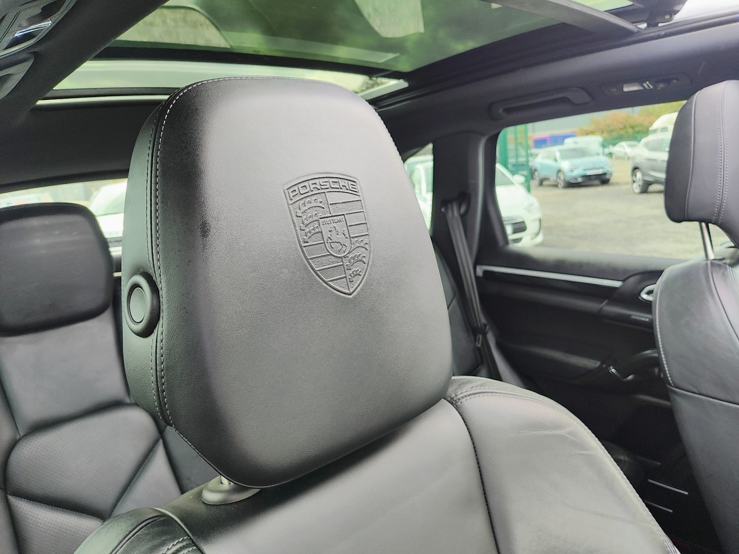 Used Porsche Cayenne 2012 for sale - 76718753: Photo 15