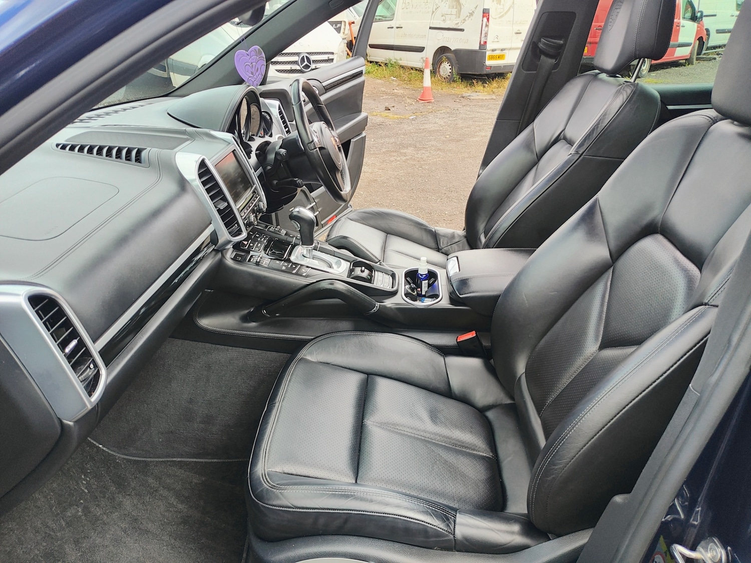 Used Porsche Cayenne 2012 for sale - 76718753: Photo 25