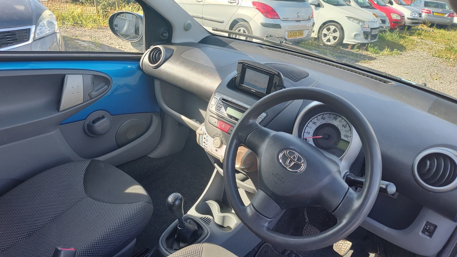 Used Toyota AYGO 2011 for sale - 76718876: Photo 12