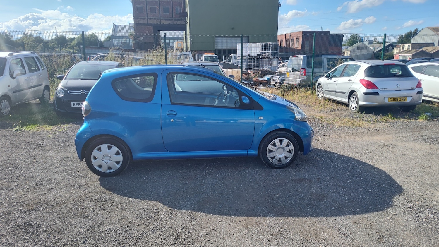 Used Toyota AYGO 2011 for sale - 76718876: Photo 6