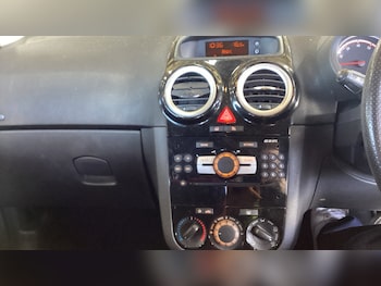 Used Vauxhall Corsa 2011 for sale - 76709641: Photo