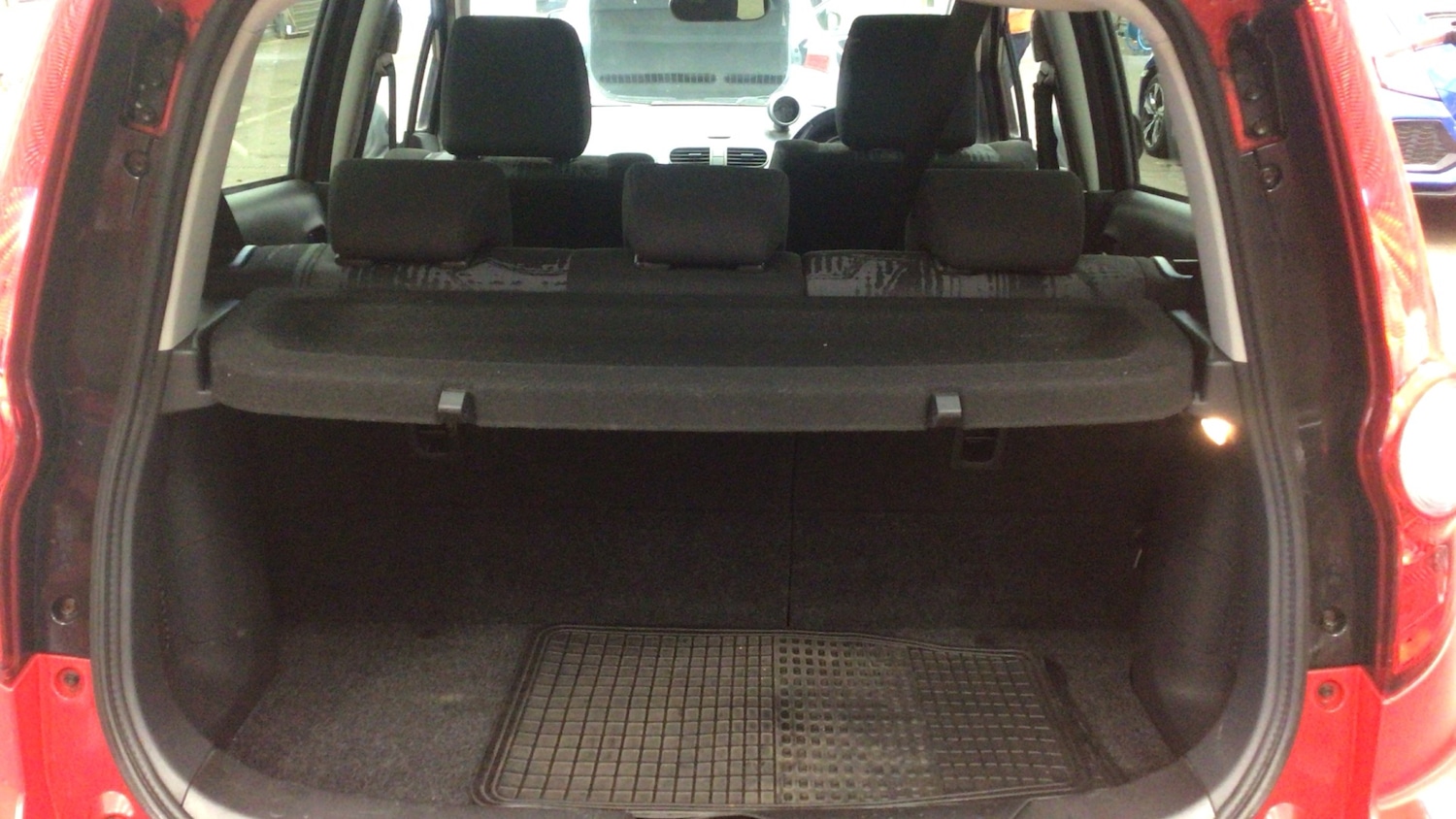 Used Vauxhall Agila 2012 for sale - 76718745: Photo 11