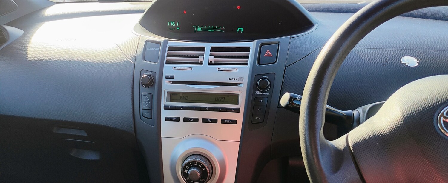 Used Toyota Yaris 2006 for sale - 77947149: Photo 18