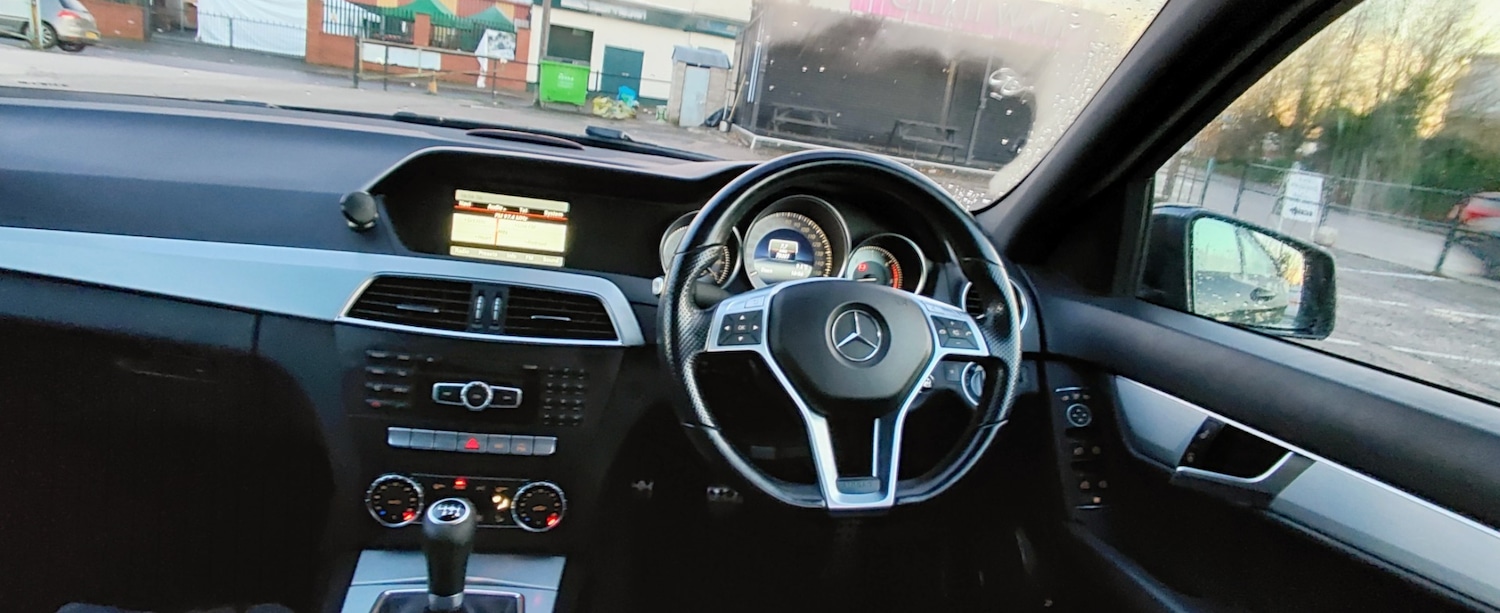 Used Mercedes-Benz C Class 2014 for sale - 76718848: Photo 12