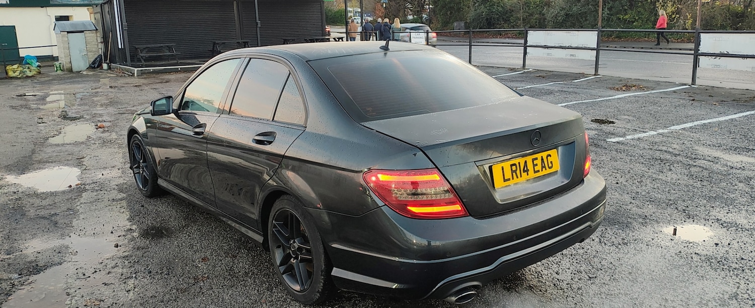 Used Mercedes-Benz C Class 2014 for sale - 76718848: Photo 8