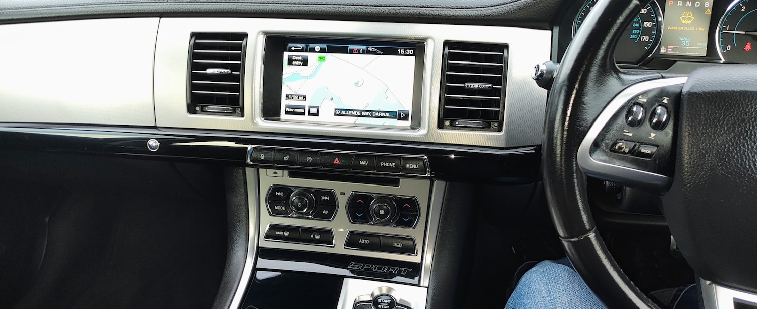 Used Jaguar XF 2012 for sale - 76713347: Photo 14